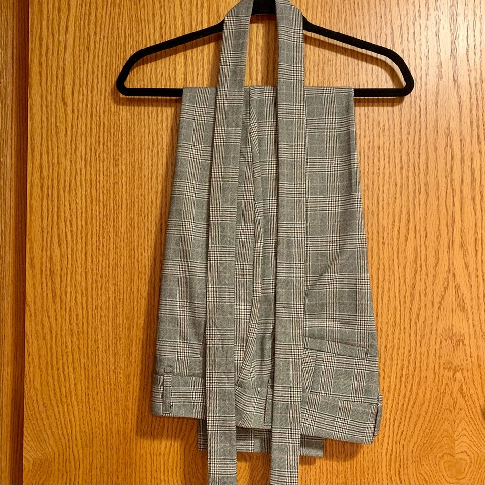 NWOT Reitmans Skinny Leg Trousers With Belt